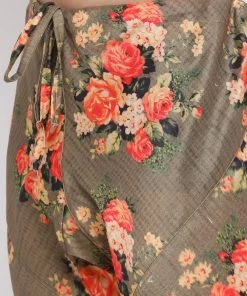 Men VASTRAMAY Beige Floral Printed Kurta Pyjama Set With Leharia Border