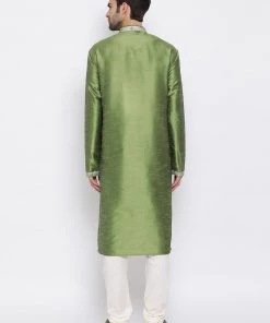 Vastramay Men's Green Silk Kurta Pyjama Set Kurta Sets