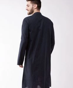 VASTRAMAY Men's Navy Blue Cotton Blend Kurta 10 VASTRAMAY Men's Navy Blue Cotton Blend Kurta