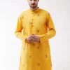 Vastramay Men's Yellow Cotton Blend Kurta