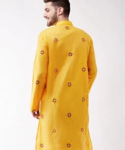 Vastramay Men's Yellow Cotton Blend Kurta