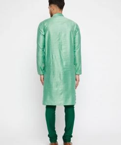 VASTRAMAY Men's Green Silk Blend Kurta Pyjama Set 11 VASTRAMAY Men's Green Silk Blend Kurta Pyjama Set