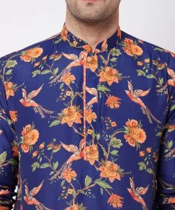 VASTRAMAY Men's Multicolor-Base-Navy Blue Muslin Blend Kurta