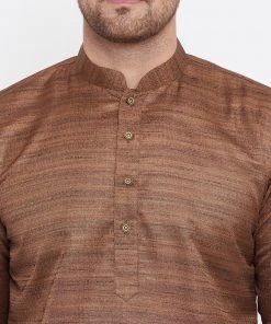 Vastramay Men's Coffee Brown And Rose Gold Silk Blend Kurta Pyjama Set