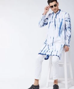 VASTRAMAY Men's Blue And White Pure Cotton Kurta