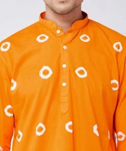 Kurta Sets VASTRAMAY Men's Orange And White Cotton Kurta Pyjama Set 12 Kurta Sets VASTRAMAY Men's Orange And White Cotton Kurta Pyjama Set