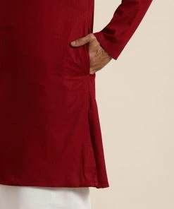 VASTRAMAY Men's Maroon Cotton Kurta