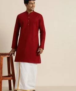 VASTRAMAY Men's Maroon Cotton Kurta And Mundu Set