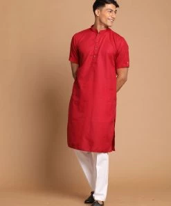 VASTRAMAY Men's Maroon Solid Kurta