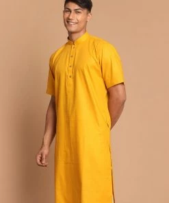 Vastramay Men's Mustard Solid Kurta