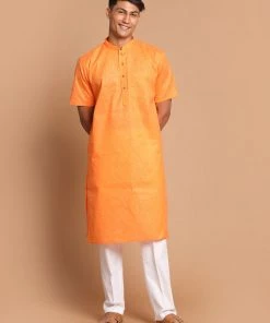 VASTRAMAY Men's Orange Solid Kurta With White Pyjamas