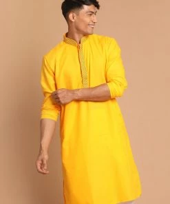 VASTRAMAY Men's Yellow Color Solid Kurta