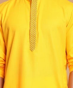 VASTRAMAY Men's Yellow And White Color Solid Kurta With Pant Set