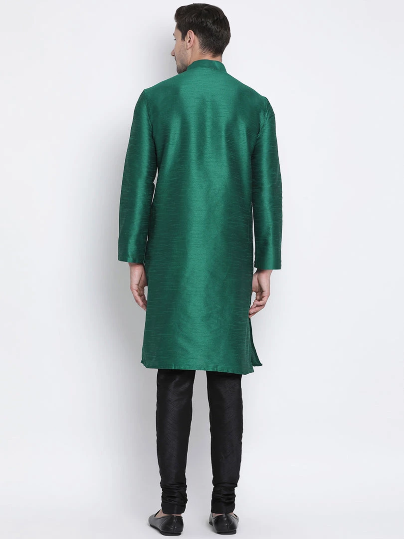 VASTRAMAY Men's Green Cotton Silk Blend Kurta And Pyjama Set 6 VASTRAMAY Men's Green Cotton Silk Blend Kurta And Pyjama Set