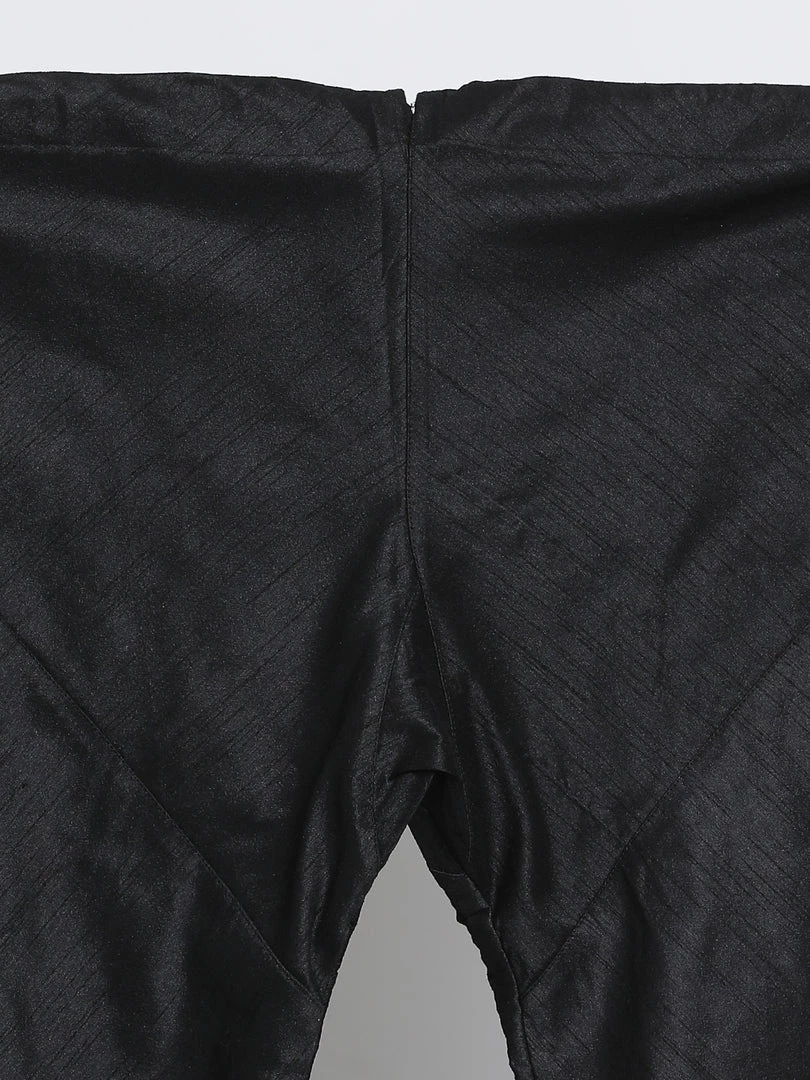 VASTRAMAY Men's Green Cotton Silk Blend Kurta And Pyjama Set 7 VASTRAMAY Men's Green Cotton Silk Blend Kurta And Pyjama Set