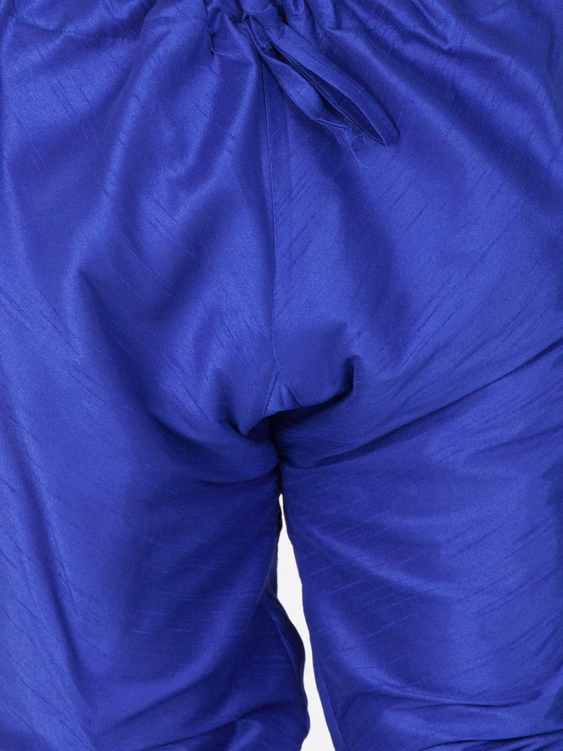 Vastramay Men's Light Blue Cotton Silk Blend Kurta And Pyjama Set 7 Vastramay Men's Light Blue Cotton Silk Blend Kurta And Pyjama Set