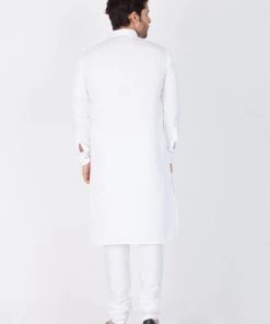 VASTRAMAY Men's White Cotton Kurta And Pyjama Set