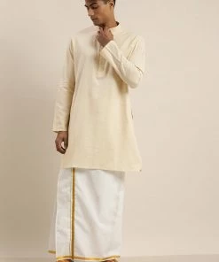 VASTRAMAY Men Cream-Coloured Pure Cotton Kurta With Mundu Kurta Sets