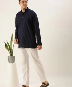VASTRAMAY Men's Navy Blue Cotton Kurta