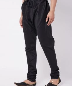 VASTRAMAY Men's Black Silk Blend Pyjama