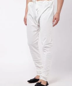 VASTRAMAY Men's White Solid Relaxed-Fit Churidar