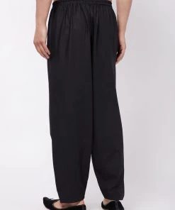 VASTRAMAY Men's Black Cotton Blend Salwar