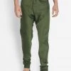 VASTRAMAY Men's Green Cotton Blend Pyjama