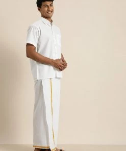 VASTRAMAY Men's White Cotton Shirt And Mundu Set 11 VASTRAMAY Men's White Cotton Shirt And Mundu Set