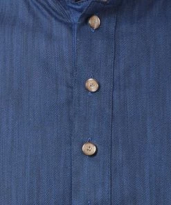 Vastramay Men's Navy Blue Cotton Blend Kurta