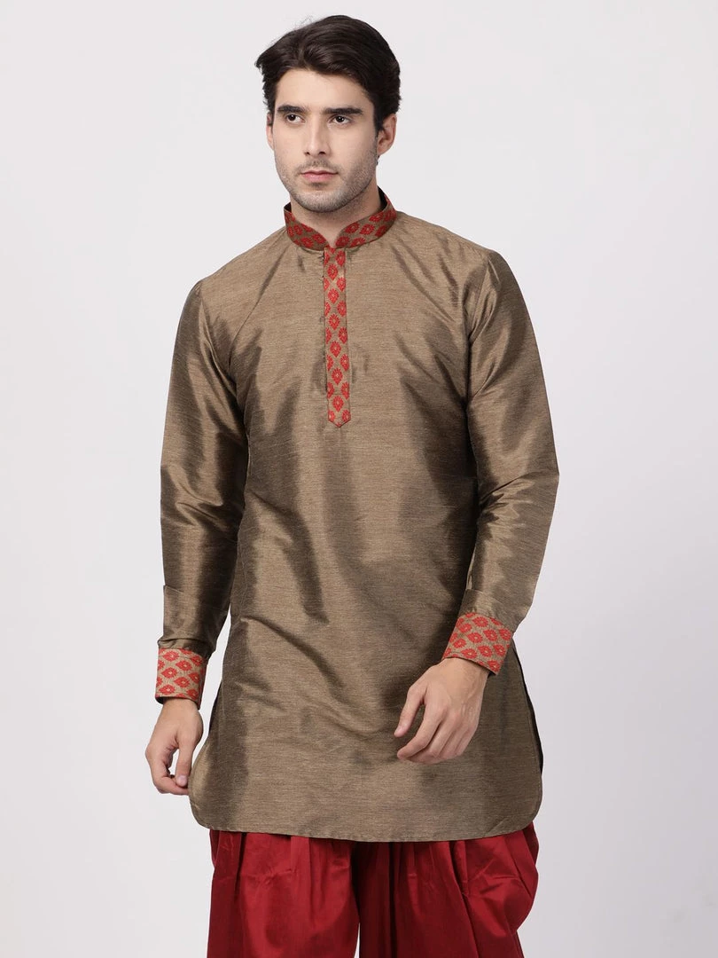 Vastramay Men's Bronze And Maroon Toned Silk Blend Kurta 3 Vastramay Men's Bronze And Maroon Toned Silk Blend Kurta