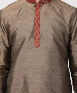 Vastramay Men's Bronze And Maroon Toned Silk Blend Kurta 10 Vastramay Men's Bronze And Maroon Toned Silk Blend Kurta