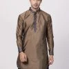 Vastramay Men's Bronze And Navy Blue Silk Blend Kurta