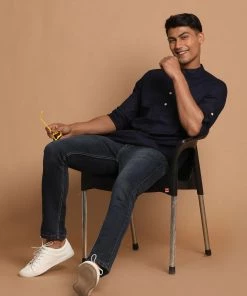 VASTRAMAY Men's Navy Blue Short Cotton Kurta