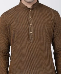 SHVAAS By VASTRAMAY Men's Coffee Cotton Handloom Kurta With Pyjamas Rakhi